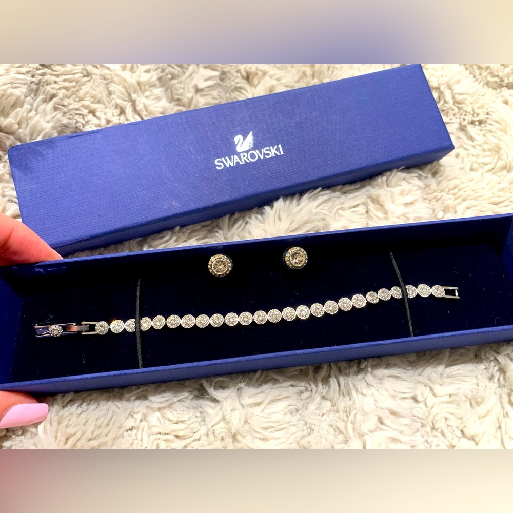 Swarovski Bracelet and Earrings (BONUS)